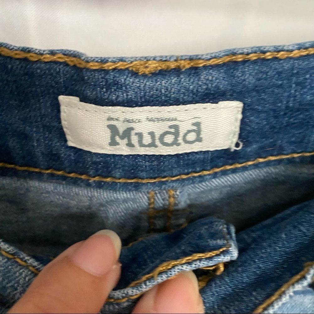 Mudd FLX Stretch Distressed Shorts - Picture 3 of 5